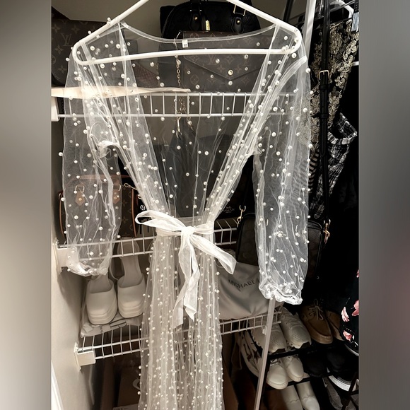 Pearl Robe - Picture 6 of 8